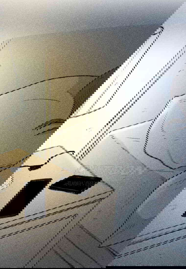 173055647645720swyv92f93.jpg